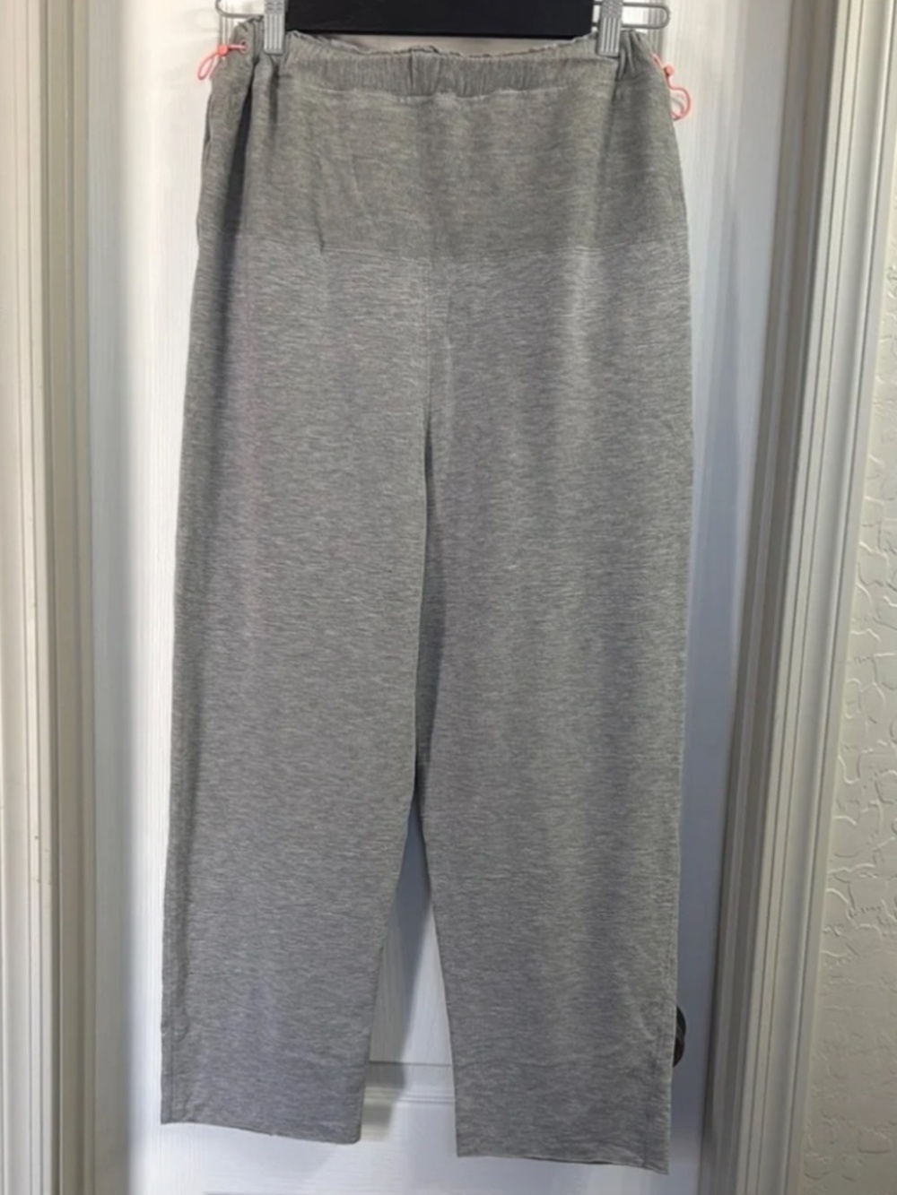 Free People Movement Gray Sweatpants with pink drawstring Size S